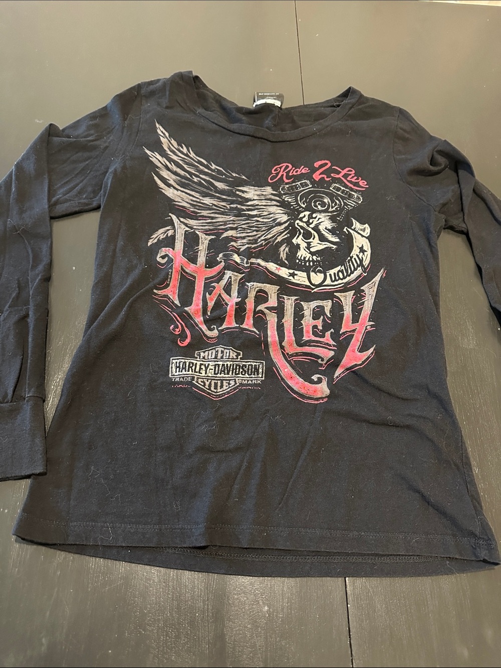 Harley-Davidson Black Long Sleeve Tee with Red & White Skull Graphic